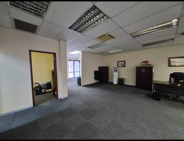 226M² OFFICE FOR SALE IN LITTLE FALLS